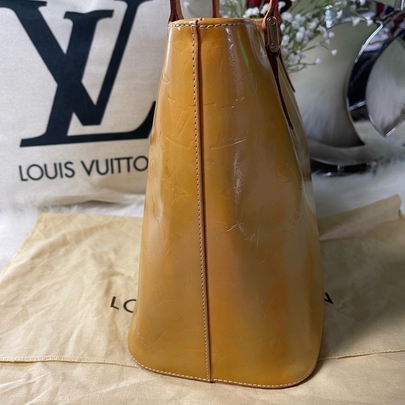 Louis Vuitton Yellow Tote Bag Vernis Empreinte Monogram 🎉for @lndutton only🎉 - Picture 7 of 14